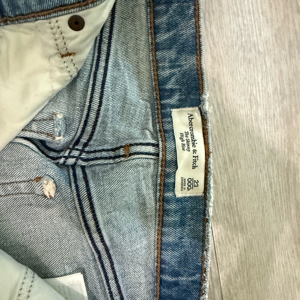 Abercrombie & Fitch Blue skinny high rise jeans - Picture 4 of 4